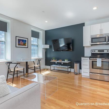 West Broadway Quarters By Thatch Boston Bagian luar foto
