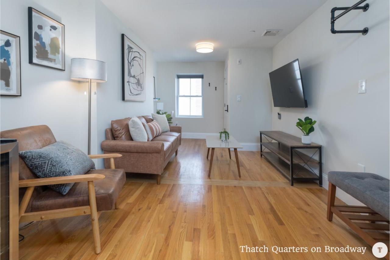 West Broadway Quarters By Thatch Boston Bagian luar foto