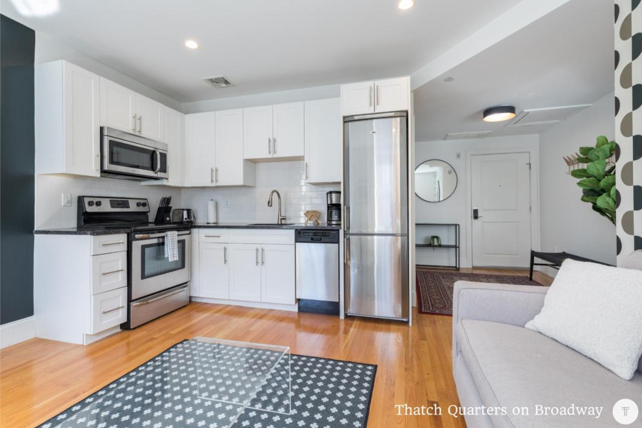 West Broadway Quarters By Thatch Boston Bagian luar foto