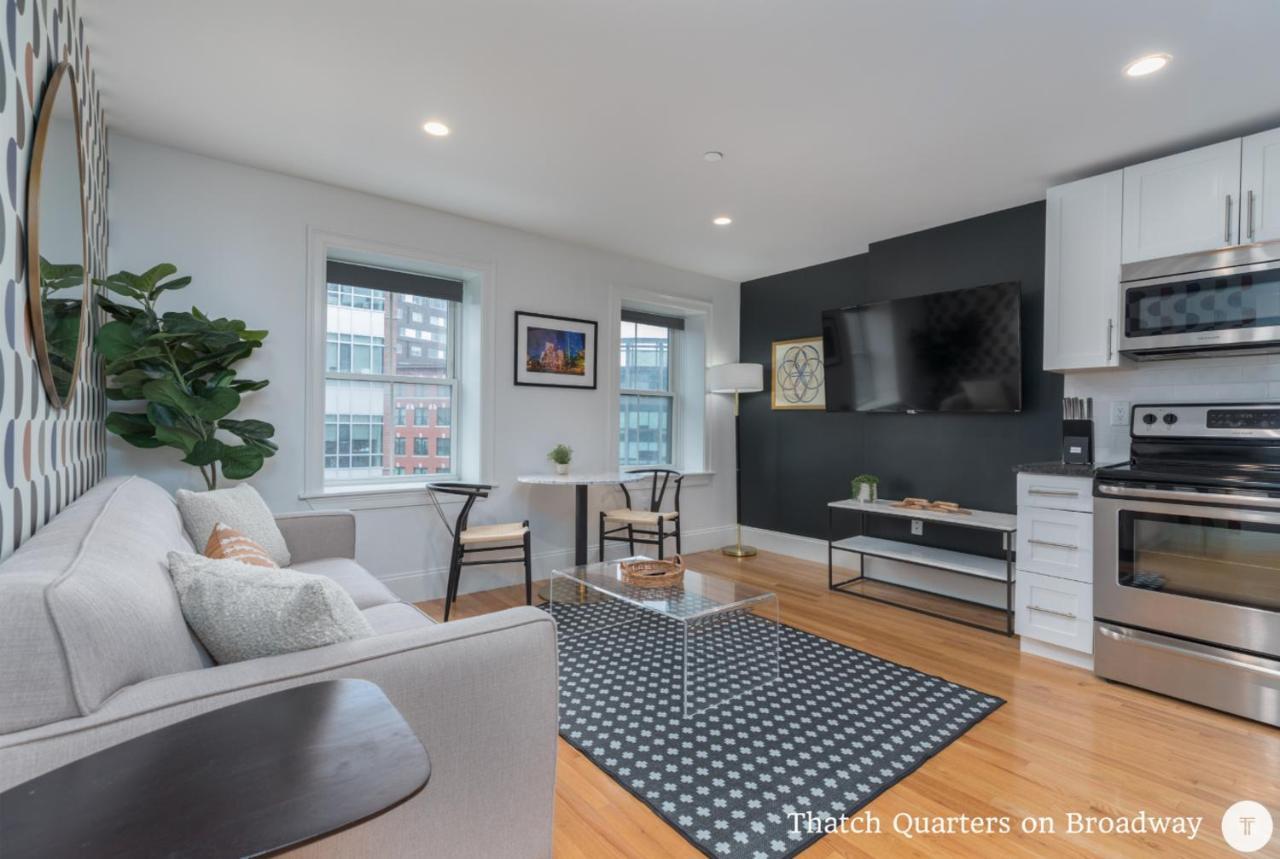 West Broadway Quarters By Thatch Boston Bagian luar foto