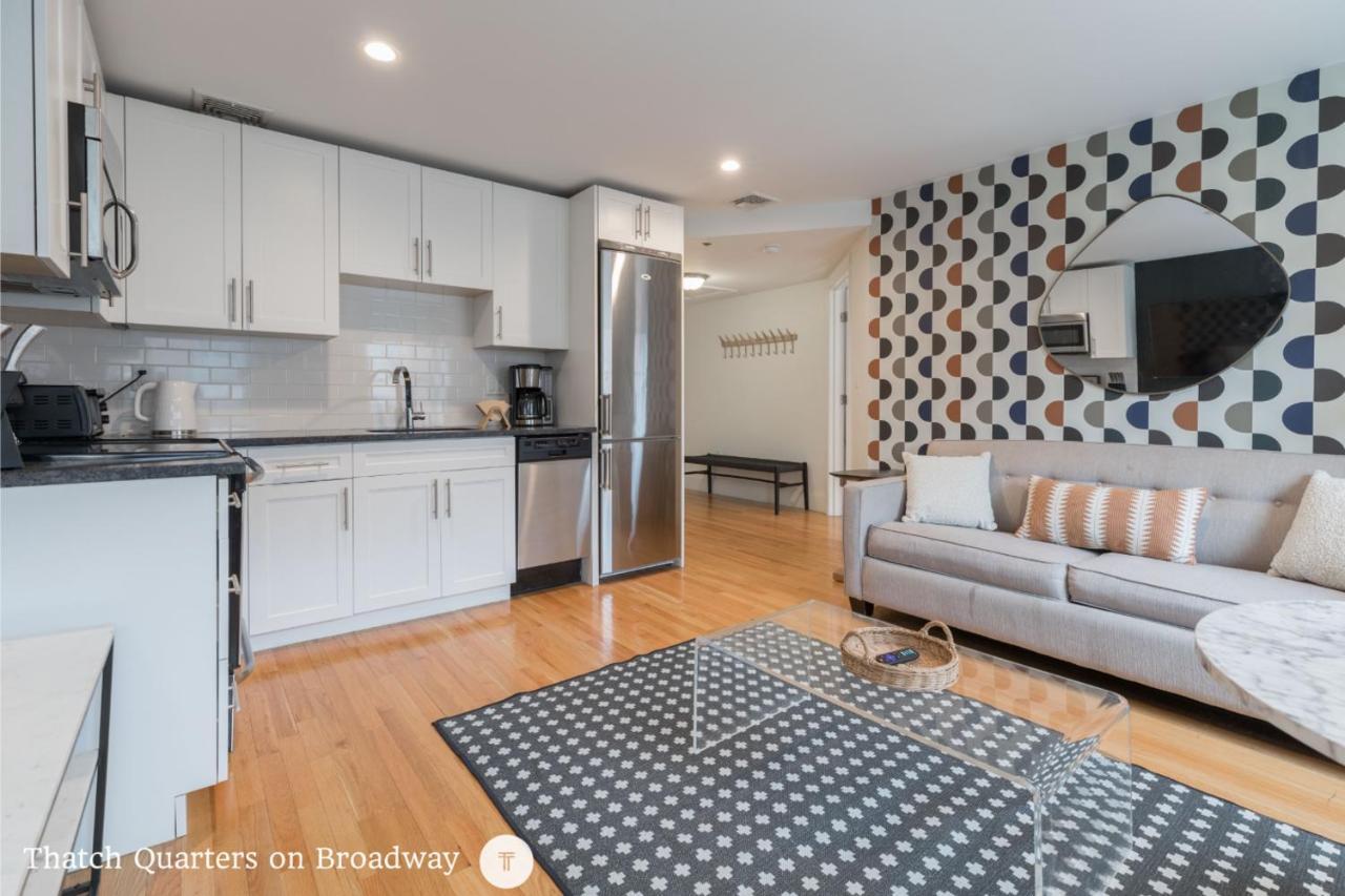 West Broadway Quarters By Thatch Boston Bagian luar foto