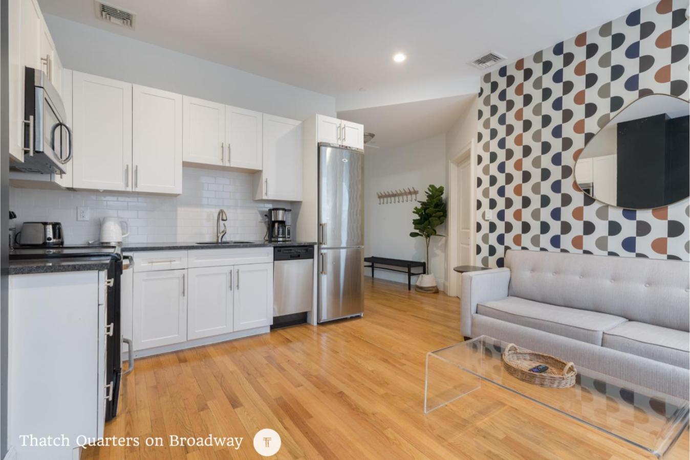 West Broadway Quarters By Thatch Boston Bagian luar foto
